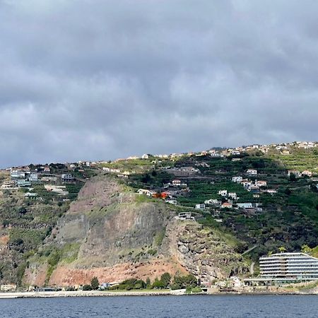 Appartement Zeza'S Sky à Calheta  Extérieur photo